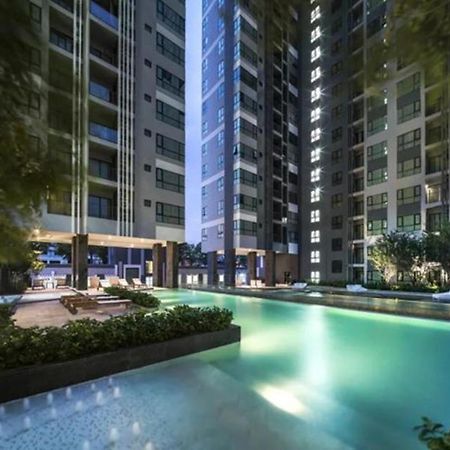 Central Pattaya Base Condo Bagian luar foto