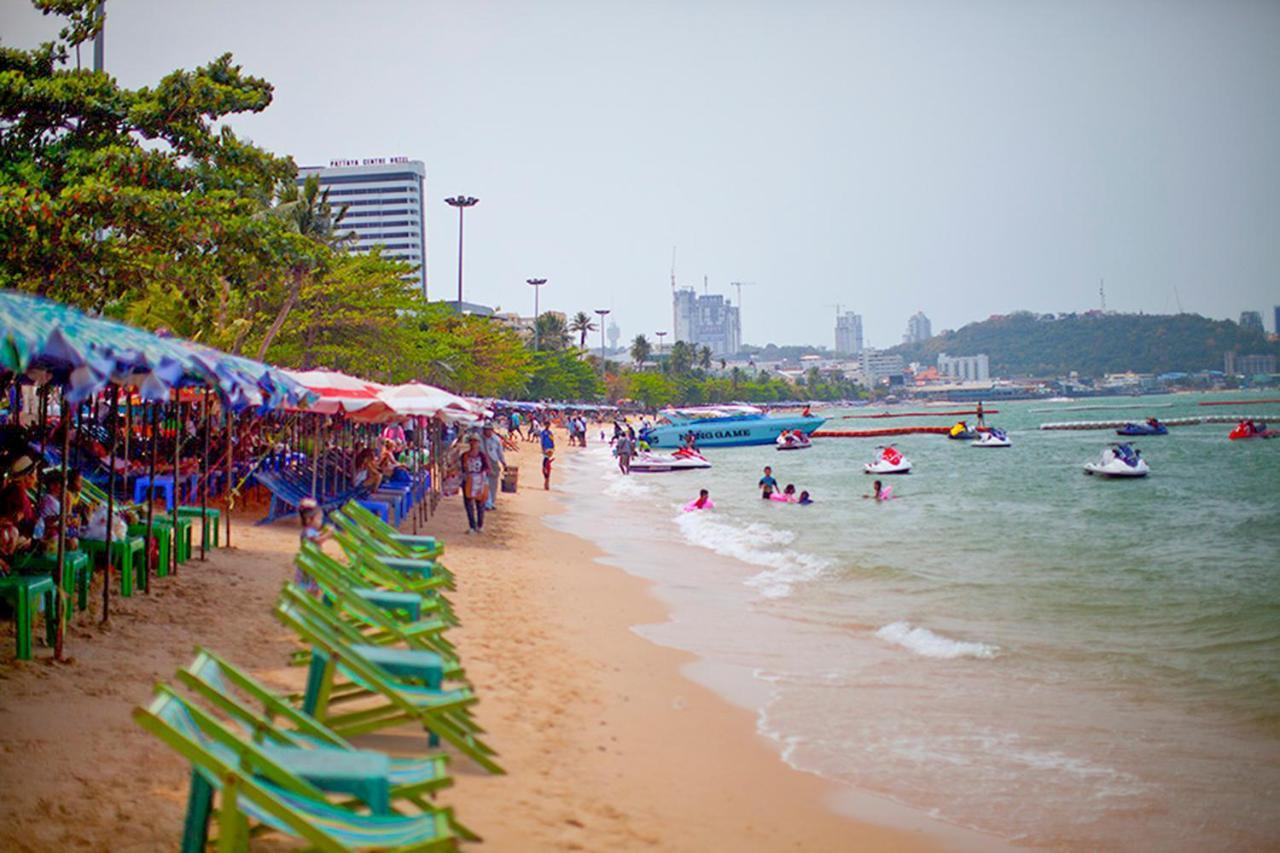 Central Pattaya Base Condo Bagian luar foto